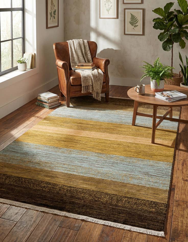 Detail image of 5' x 8' Kashkuli Gabbeh Rug