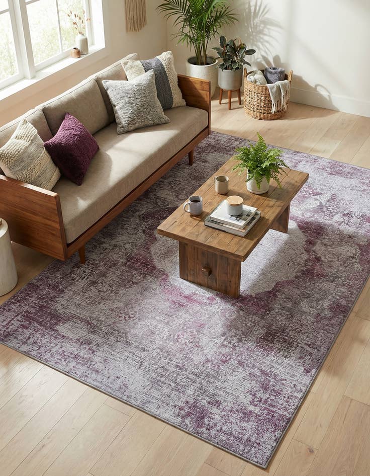 Detail image of 5' x 8'  Washable Yara Rug