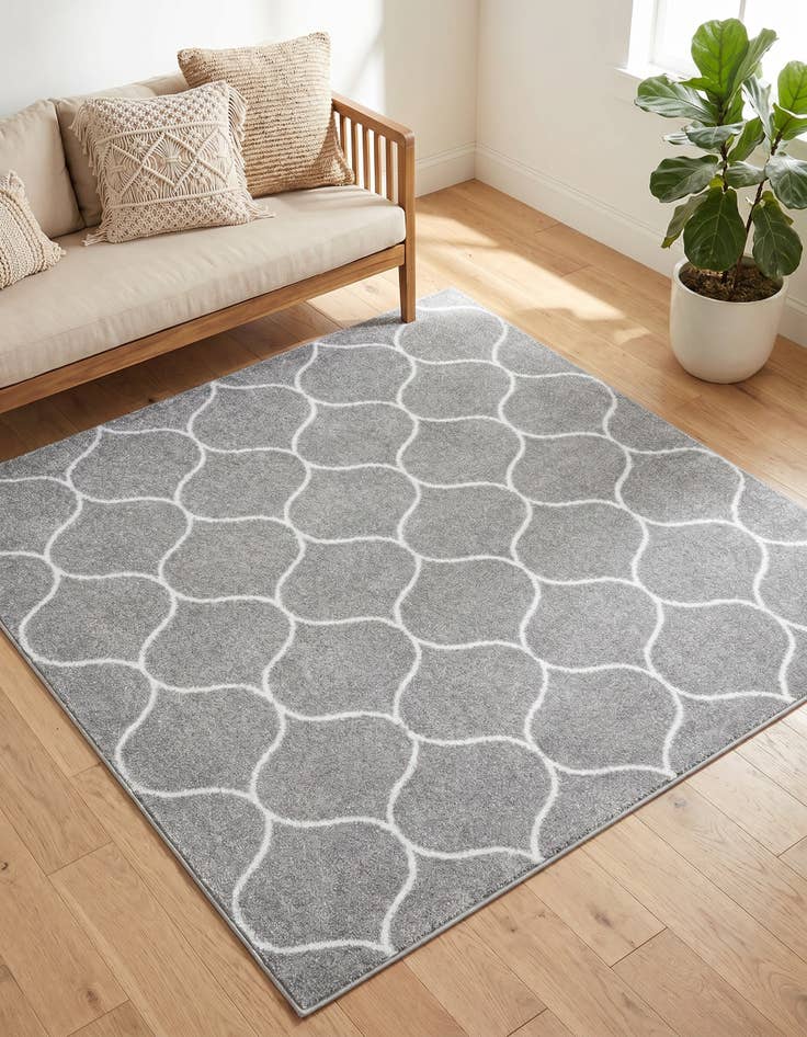 Detail image of 7' x 7' Lattice Frieze Square Rug