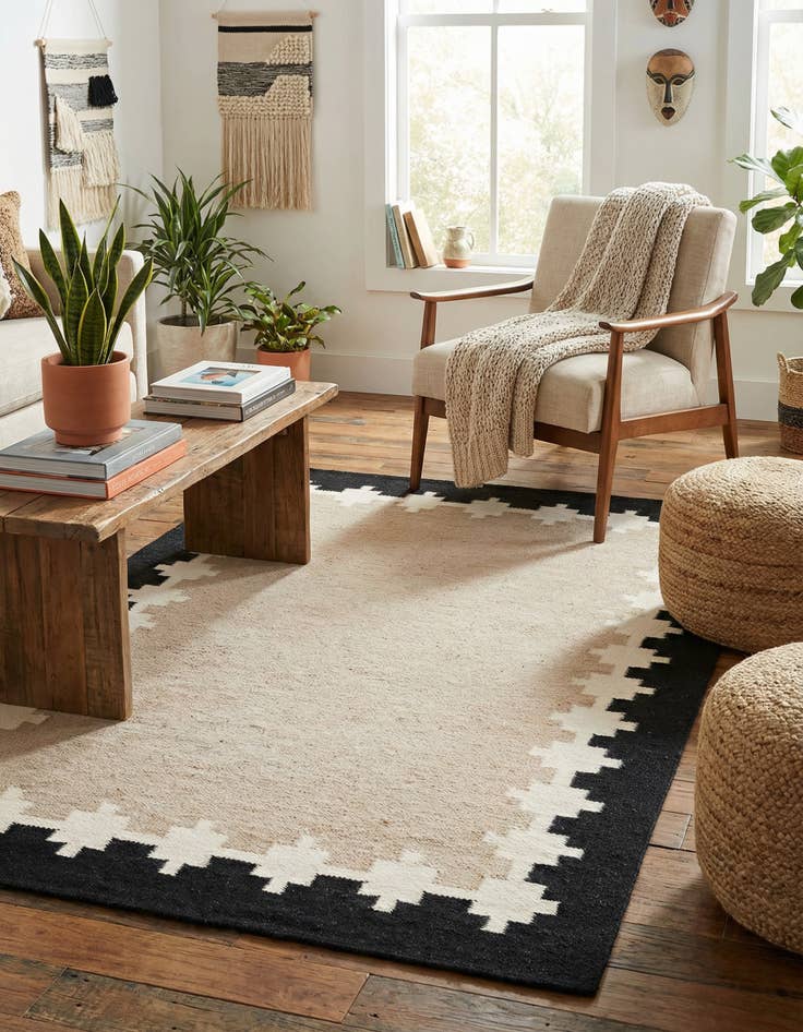 Detail image of 4' 1 x 6' 1  Hand Woven Kilim Wool Rug