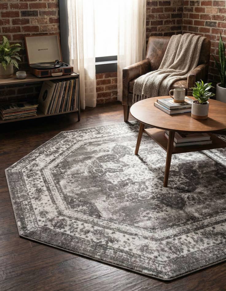 Detail image of 7' 10 x 7' 10 Monte Carlo Octagon Rug