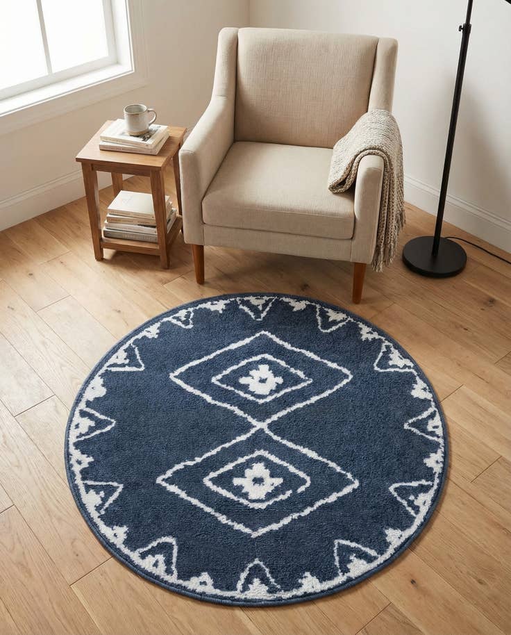 Detail image of 3' x 3' Oslo Round Rug