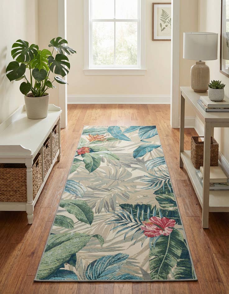 Detail image of 2' 7 x 7' Easy-Clean Botanical Indoor / Outdoor Runner Rug