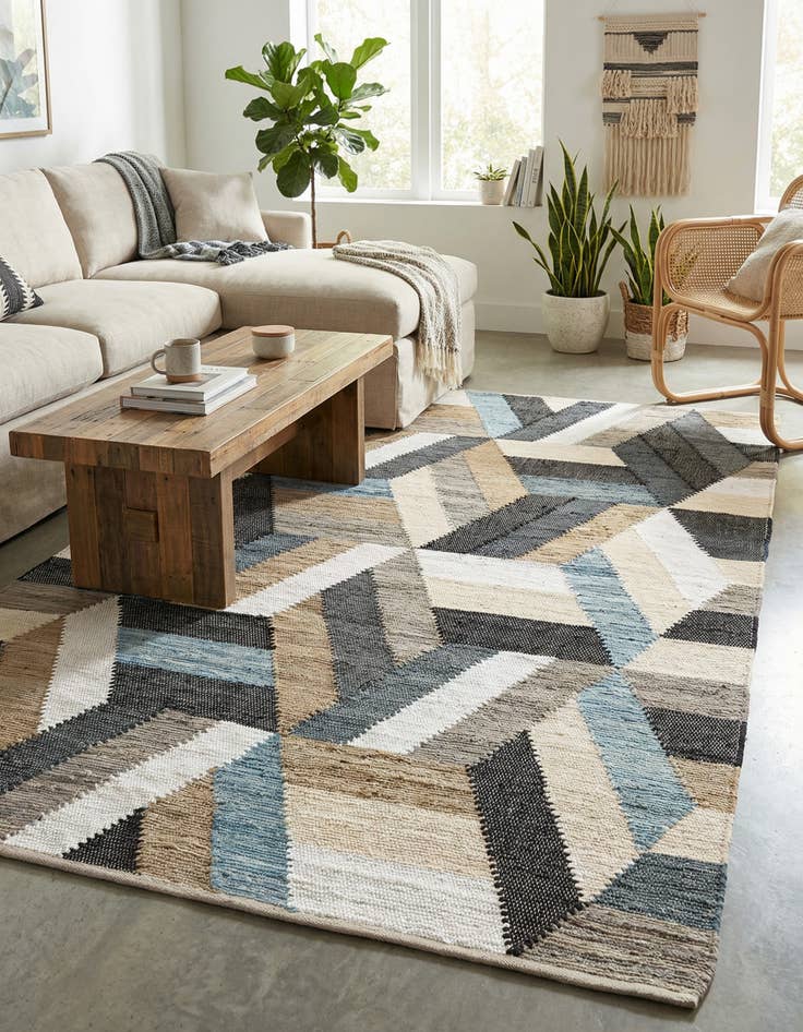 Detail image of 5' 1 x 8' Hand Braided Chindi Cotton Rug