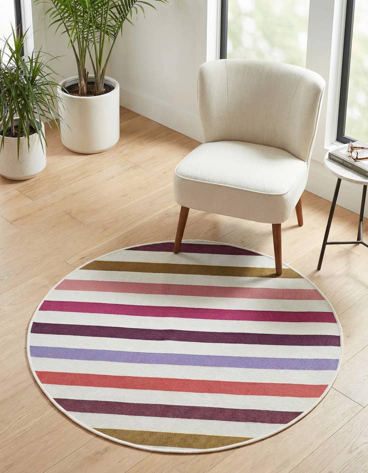 Detail image of 3' x 3' Easy-Clean Ribbon Indoor / Outdoor Round Rug