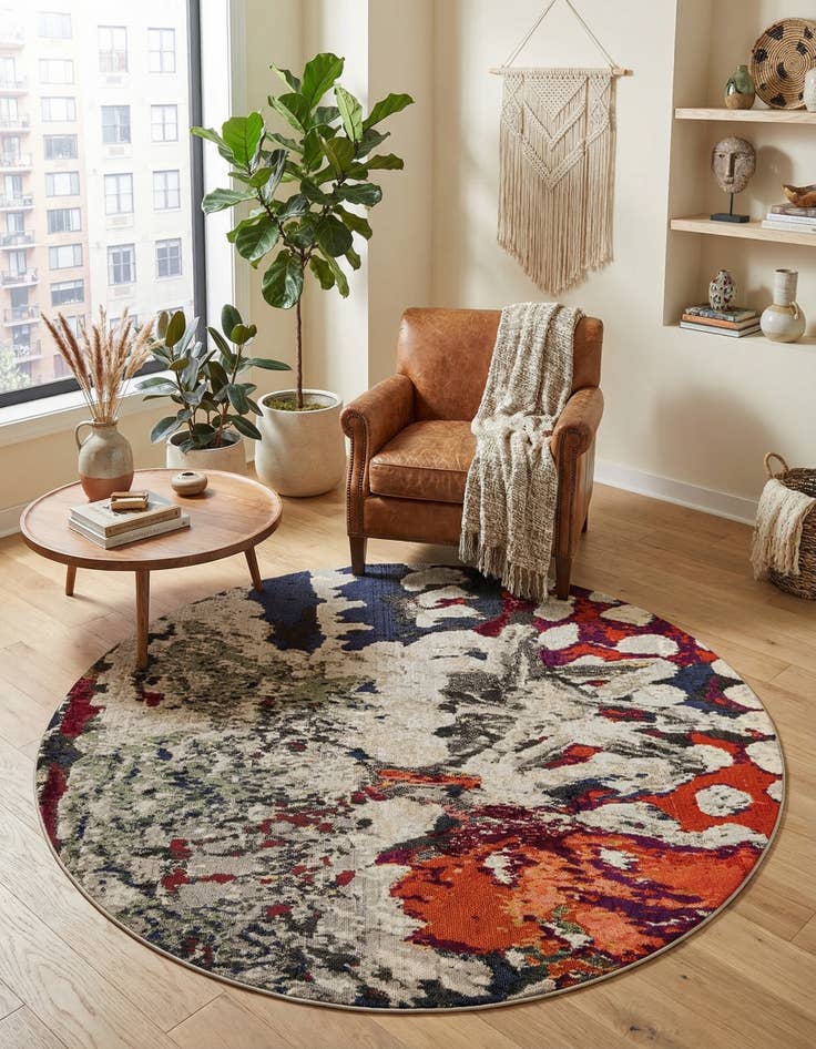 Detail image of 7' 10 x 7' 10  Washable Haerfest Round Rug