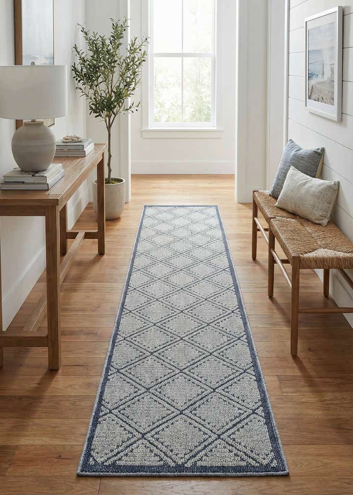 2' 7 x 12' Easy-Clean Trellis Indoor / Outdoor Runner Rug