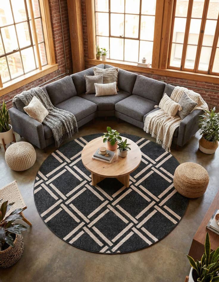 Detail image of 8' x 8' Lattice Round Rug