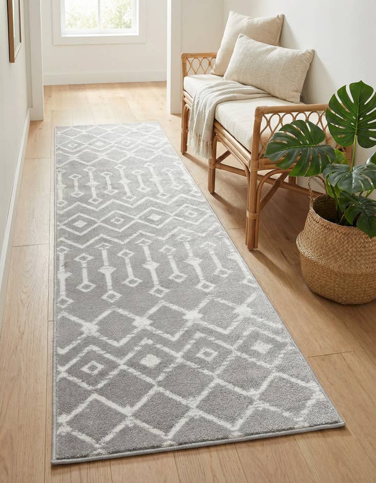 Detail image of 2' x 6' 7 Kasbah Trellis Runner Rug