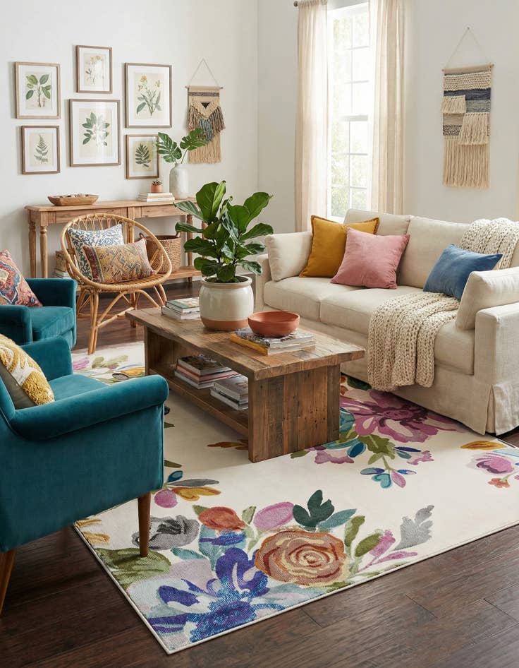 Detail image of 6' 1 x 9' Blossom Rug