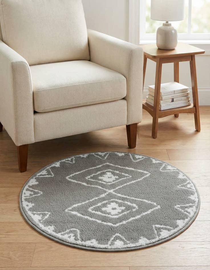 Detail image of 3' x 3' Oslo Round Rug