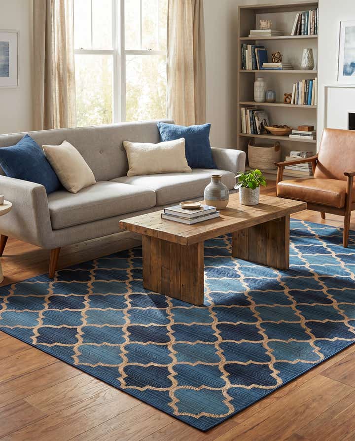 5' 3 x 8' Easy-Clean Lattice Indoor / Outdoor Rug