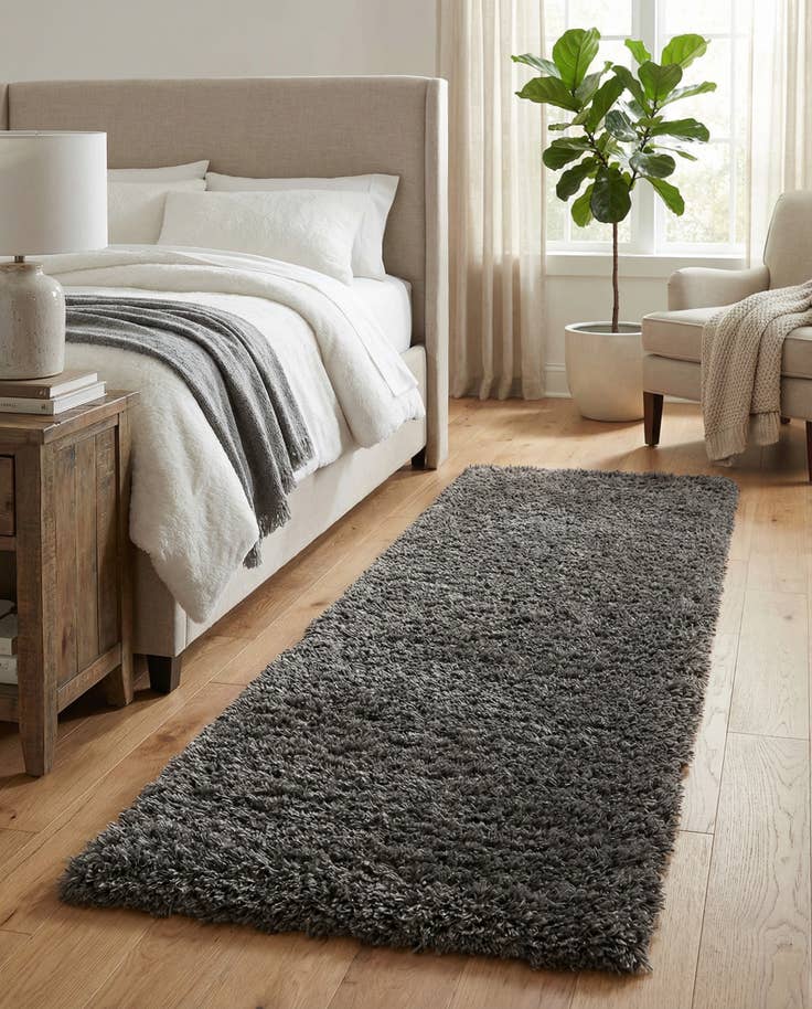 Detail image of 2' x 6' Marilyn Monroe™ Shag Runner Rug