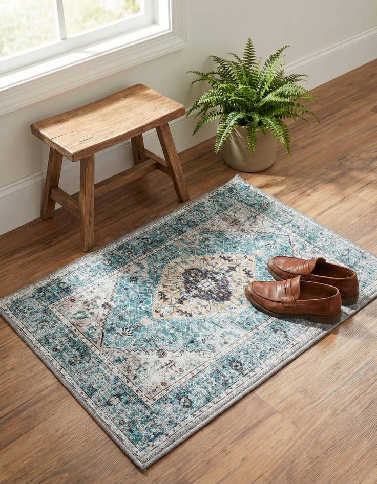 Detail image of 2' x 3'  Washable Yara Rug