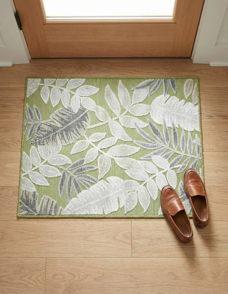 Detail image of 2' 2 x 3' Washable Botanical Indoor / Outdoor Rug