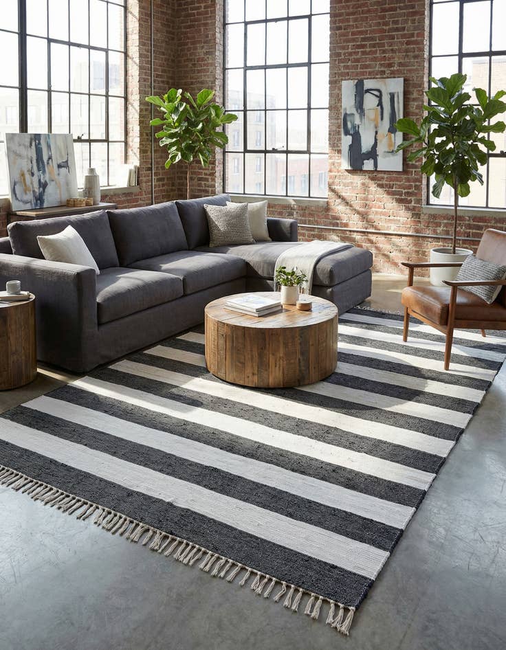 Detail image of 8' x 10' Hand Woven Chindi Rag Rug