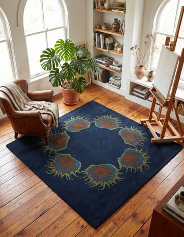7' 5 x 7' 7 Luna Square Rug