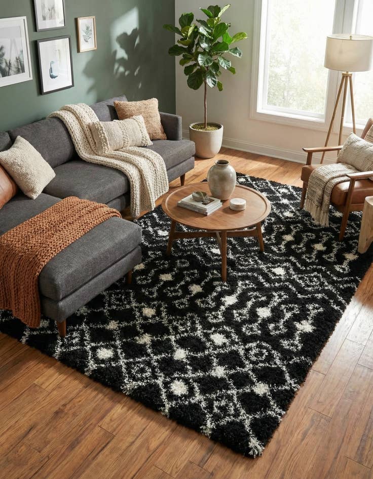 Detail image of 6' x 9' Moroccan Trellis Shag Rug