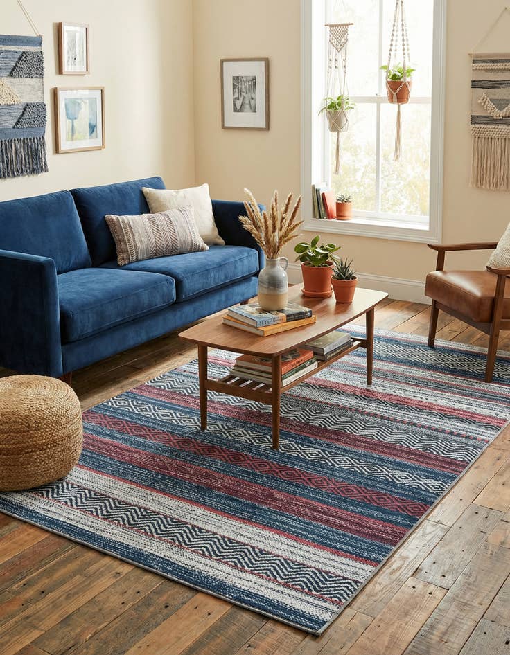 Detail image of 4' x 6' Washable Yara Rug