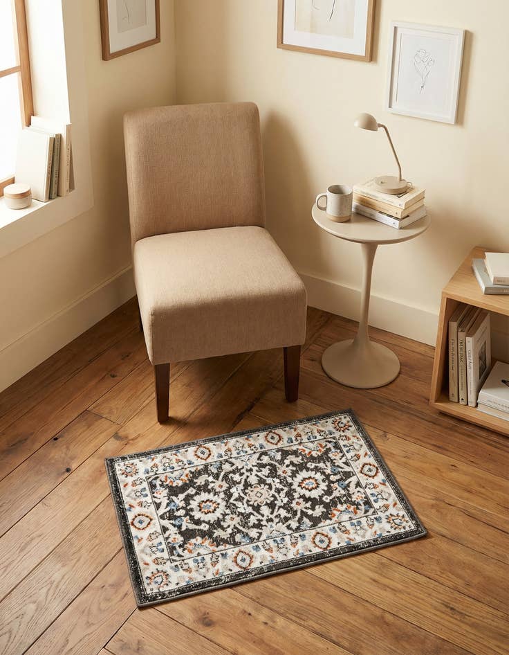 Detail image of 2' x 3' Charlotte Rug