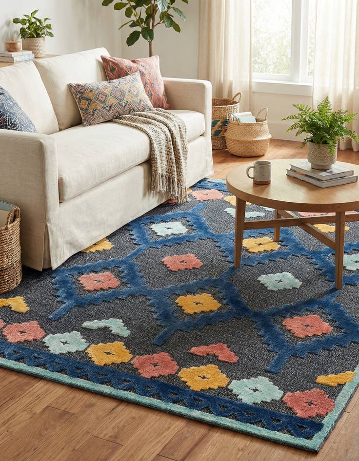 Detail image of 7' 10 x 7' 10 Easy-Clean Belize Indoor / Outdoor Square Rug