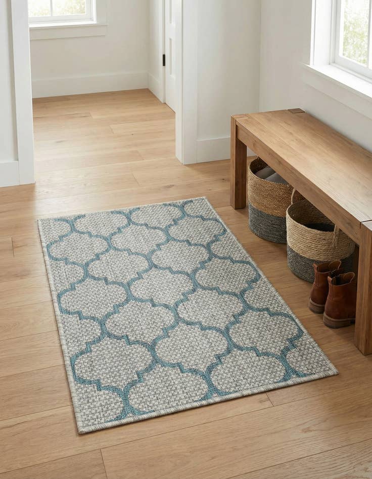 Detail image of 2' x 3' 1  Washable Trellis Indoor / Outdoor Rug