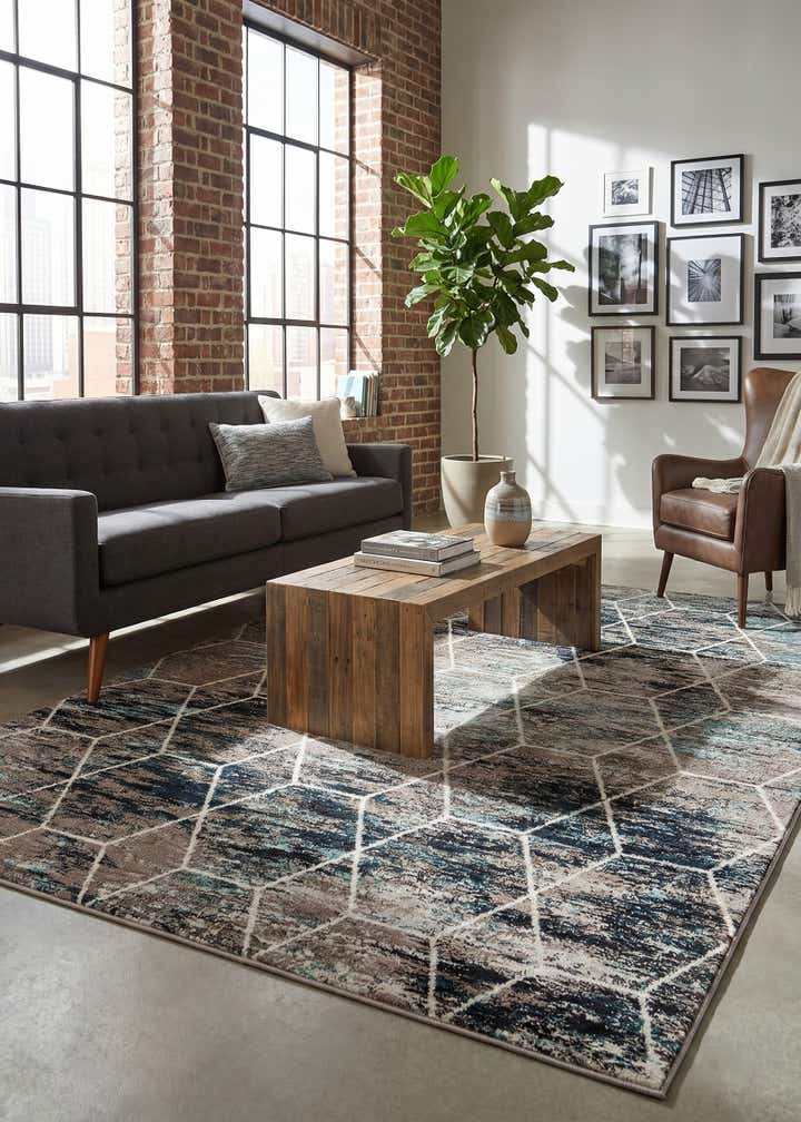 7' 10 x 10' Lattice Frieze Rug