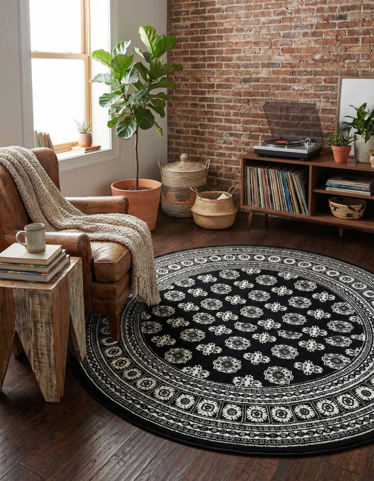 Detail image of 6' x 6' Bokhara Round Rug