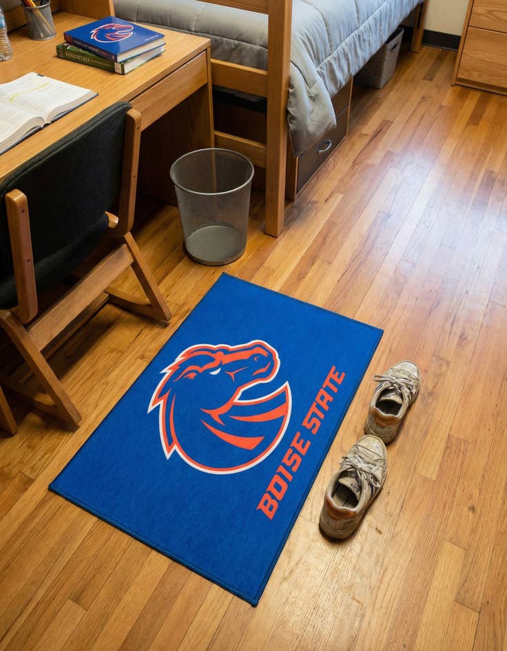 Detail image of 1' 7 x 2' 5 College Collection Rug