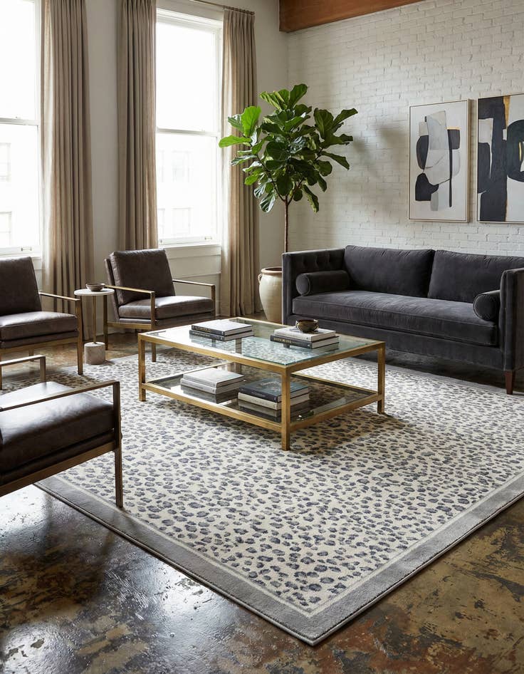 Detail image of 10' x 10' Savannah Square Rug