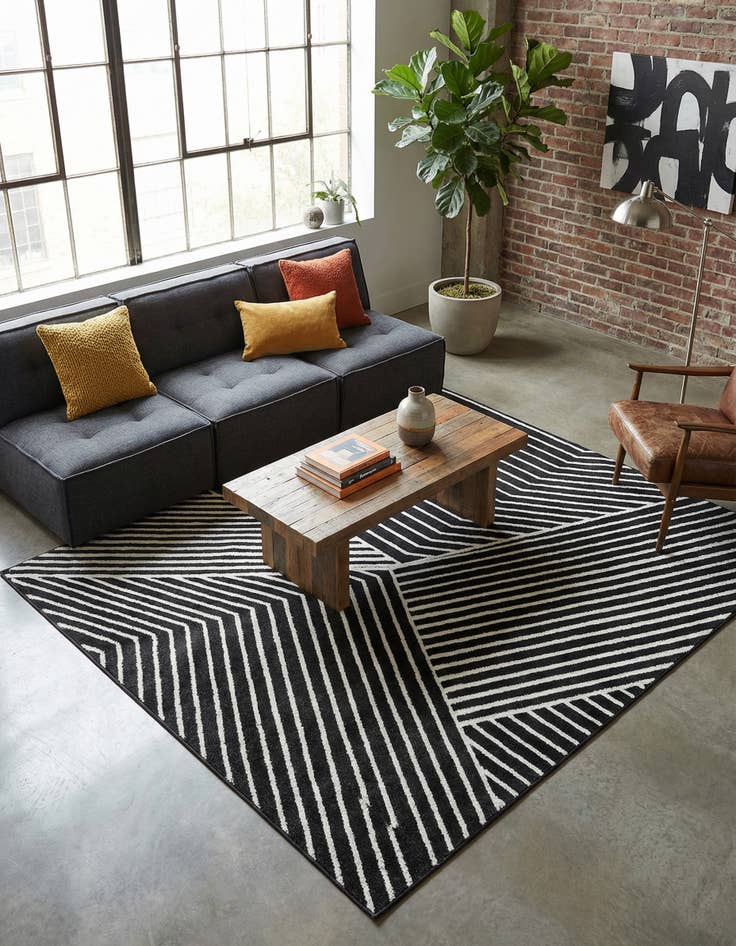 Detail image of  7' 10 x 7' 10 Oslo Square Rug