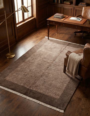 4' 11 x 6' 7 Hand Knotted Darya Wool Rug
