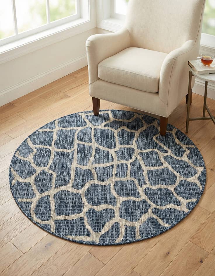Detail image of 4' x 4' Easy-Clean Safari Indoor / Outdoor Round Rug