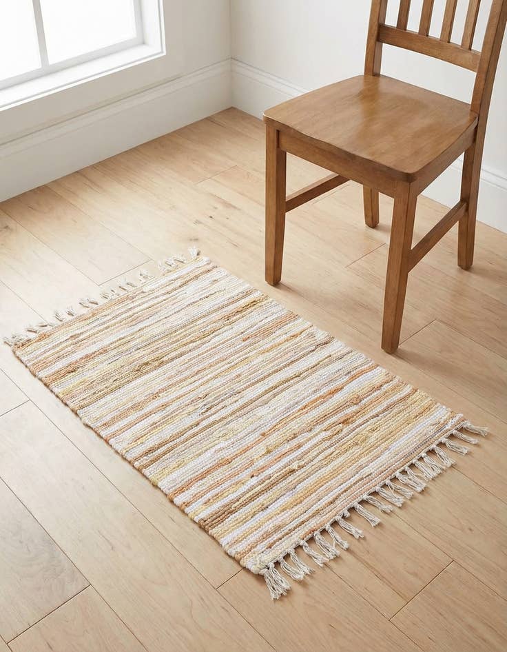 Detail image of 2' 2 x 3'  Hand Woven Chindi Cotton Rug