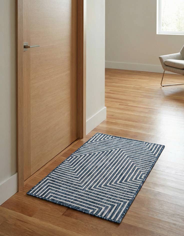 Detail image of 2' x 3'  Washable Modern Indoor / Outdoor Rug