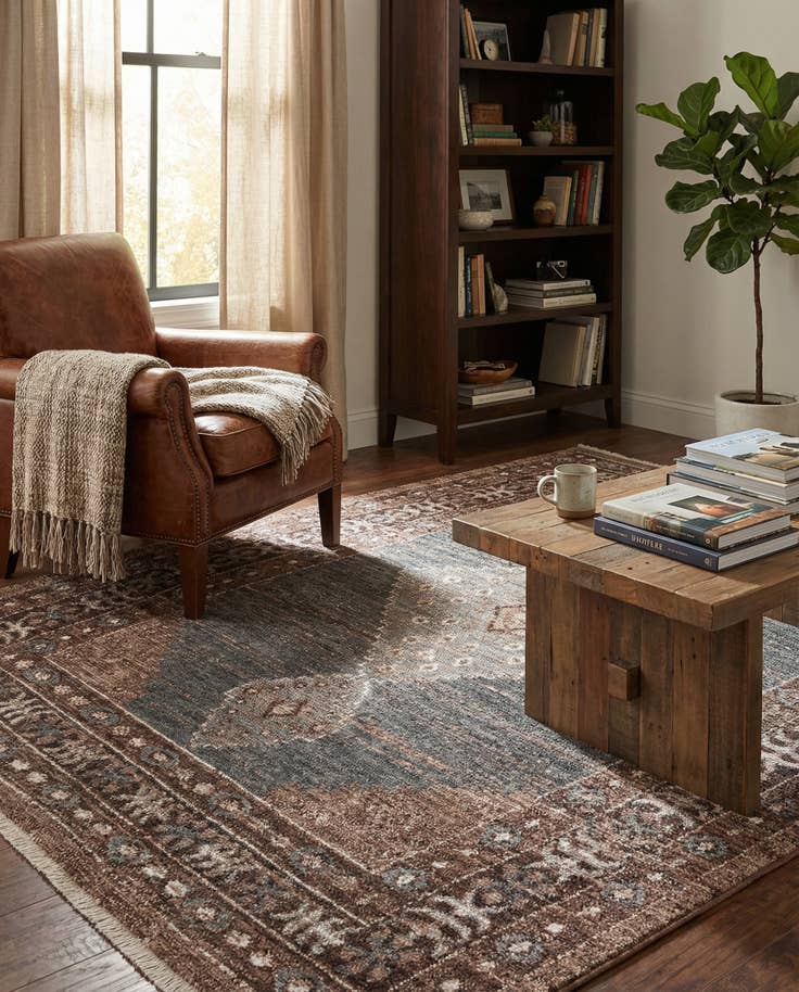 Detail image of 5' x 7' 7 Grand Tradition Rug