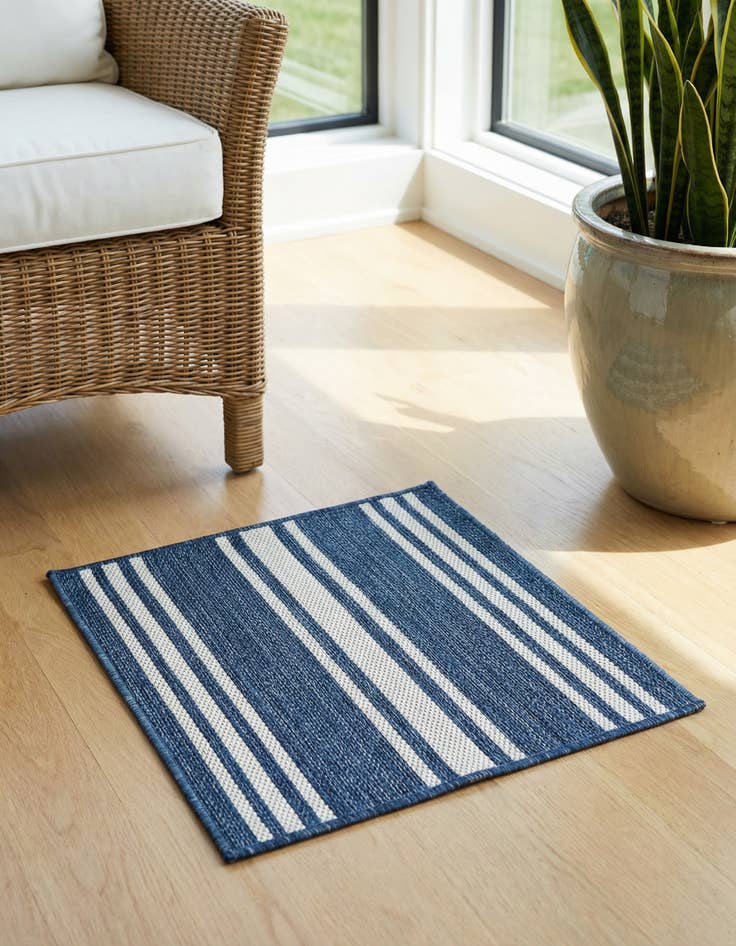 Detail image of 1' 4 x 1' 4 Washable Jill Zarin Anguilla Indoor / Outdoor Sample Rug