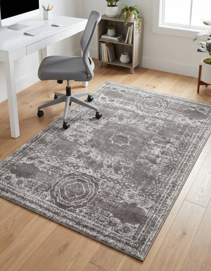 Detail image of 4' x 6' Bexley Rug