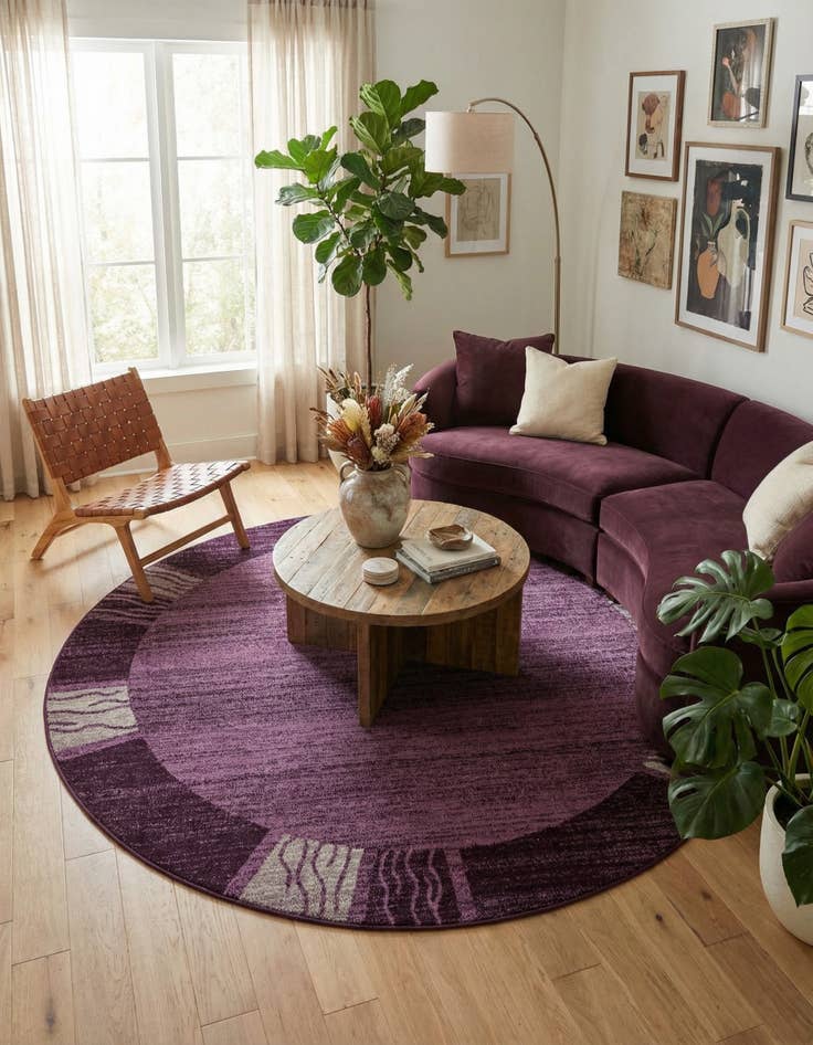 Detail image of 7' 10 x 7' 10 Angelica Round Rug