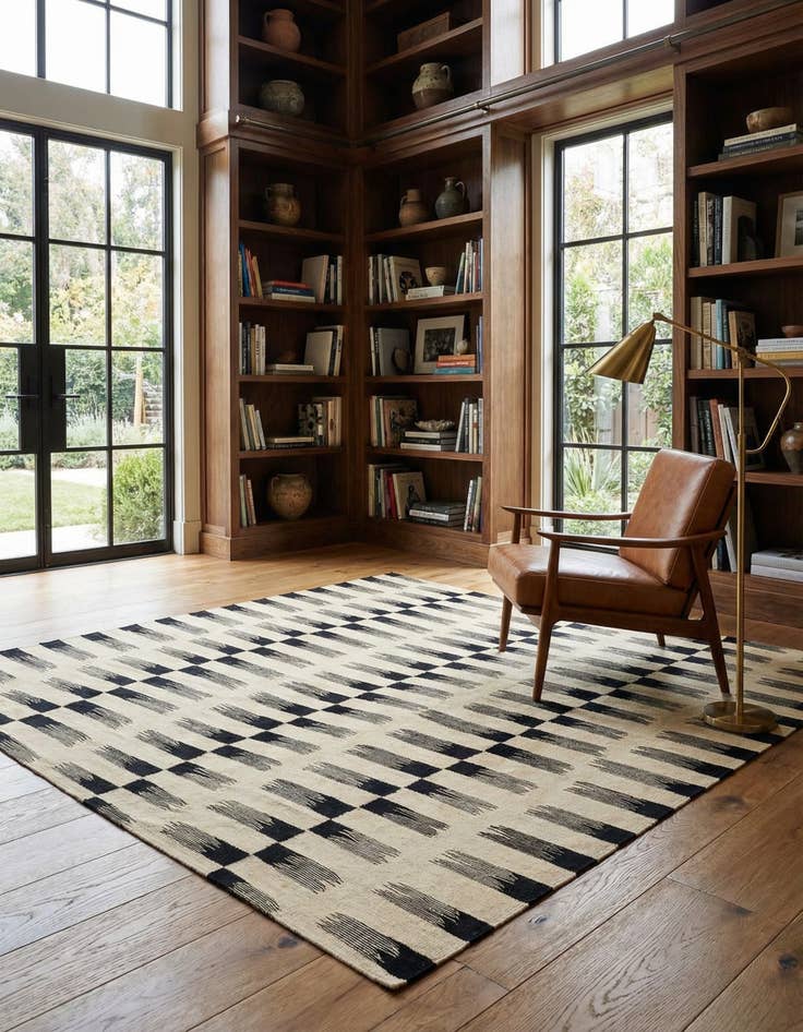 Detail image of 6' x 7' Hand Woven Kilim Modern Wool Square Rug