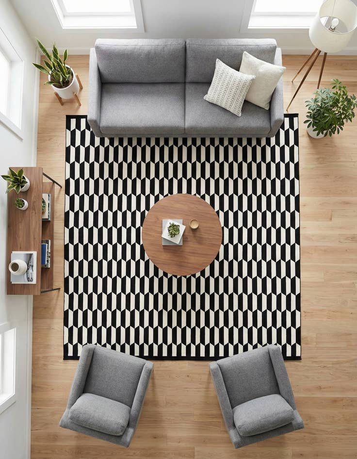 Detail image of 7' 10 x 7' 10 Milano Square Rug