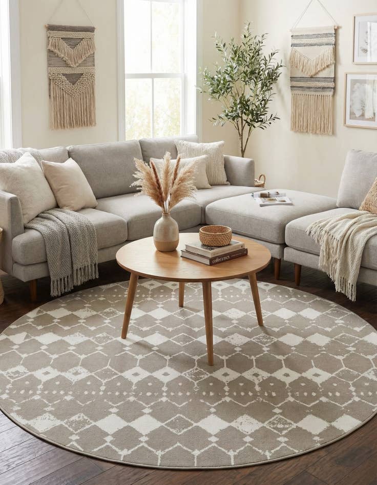 Detail image of 7' x 7' Washable Lattice Indoor / Outdoor Round Rug