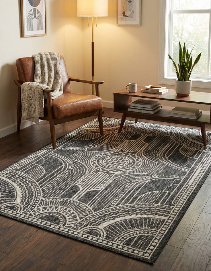 Detail image of 4' 1 x 6' 1  Washable Traditional Indoor / Outdoor Rug