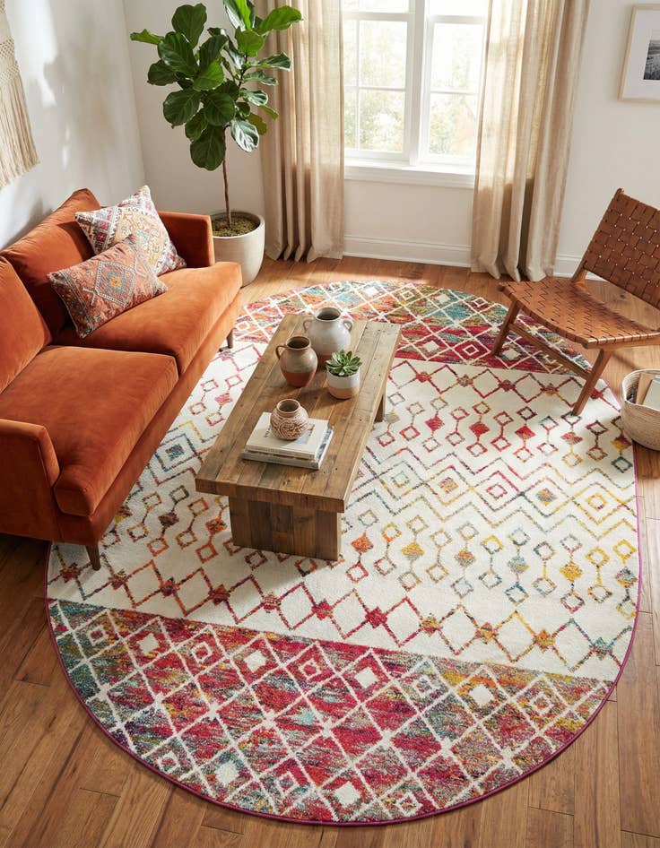 Detail image of 7' 10 x 10' Moroccan Trellis Oval Rug