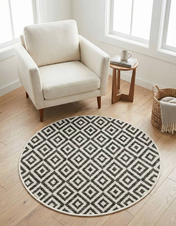 Detail image of 3' x 3' Washable Jill Zarin Costa Rica Indoor / Outdoor Round Rug