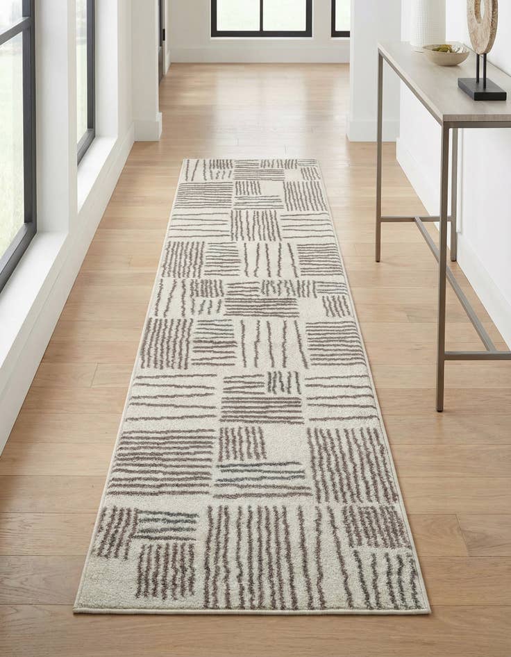 Detail image of 2' x 8' Hanahan Runner Rug