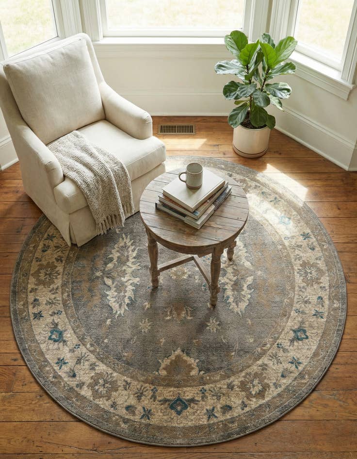 Detail image of 6' x 6' Viola Round Rug