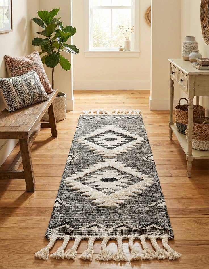 Detail image of 2' 2 x 6' 1 Hand Woven Arizona Wool Runner Rug