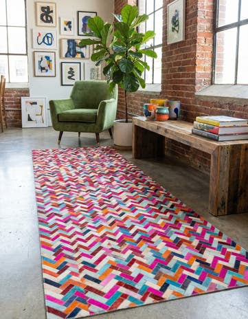 4' 1 x 8' 3 Cowhide Rug