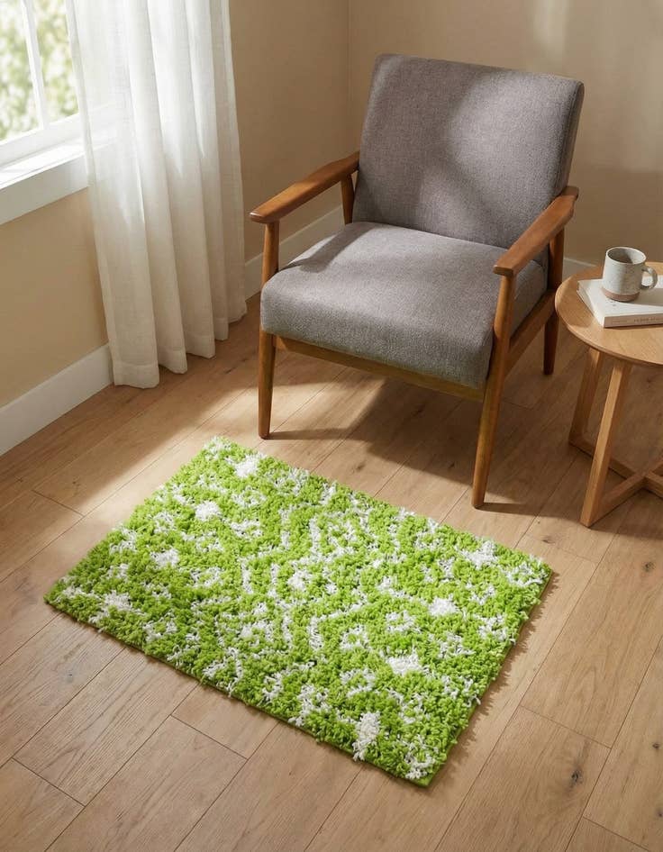 Detail image of 2' x 3' Moroccan Trellis Shag Rug